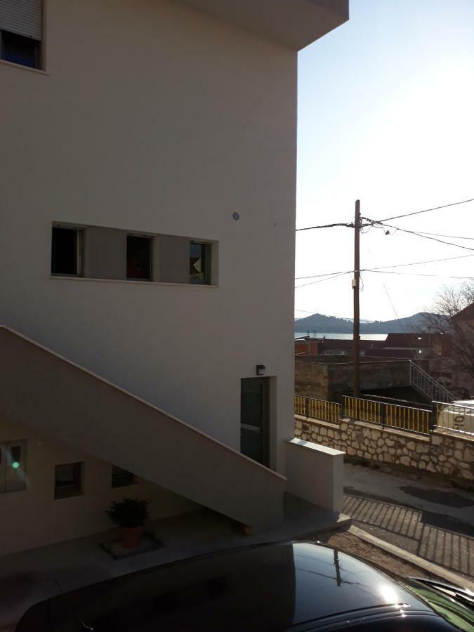 Viola Apartment & Free Parking Sibenik Bagian luar foto