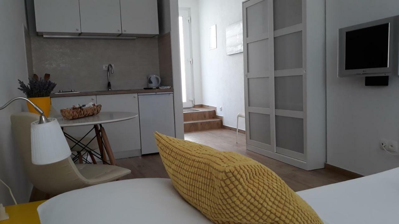 Viola Apartment & Free Parking Sibenik Bagian luar foto